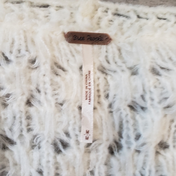 Free People White Knit Bishop Sleeve Pull Over - Picture 5 of 11